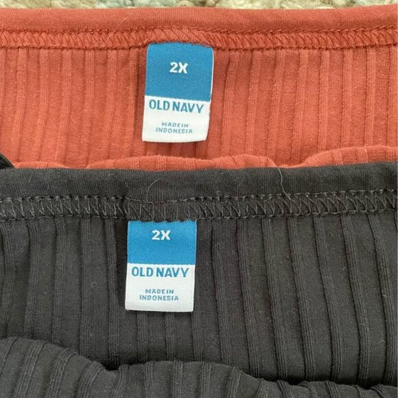 2 Old Navy Women's 2X Ribbed Tank Undershirts - Picture 3 of 3